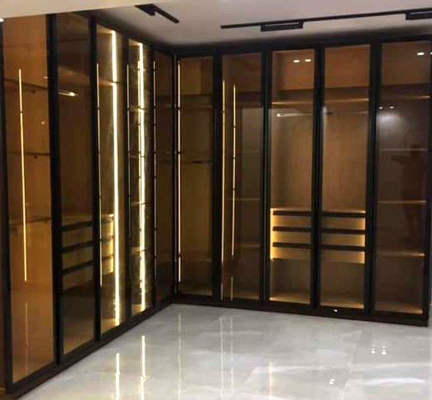 جناح معرض غرف الملابس في السعودية